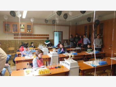 2019.12.13 - Kémia bemutató óra hatodik osztályosok részére